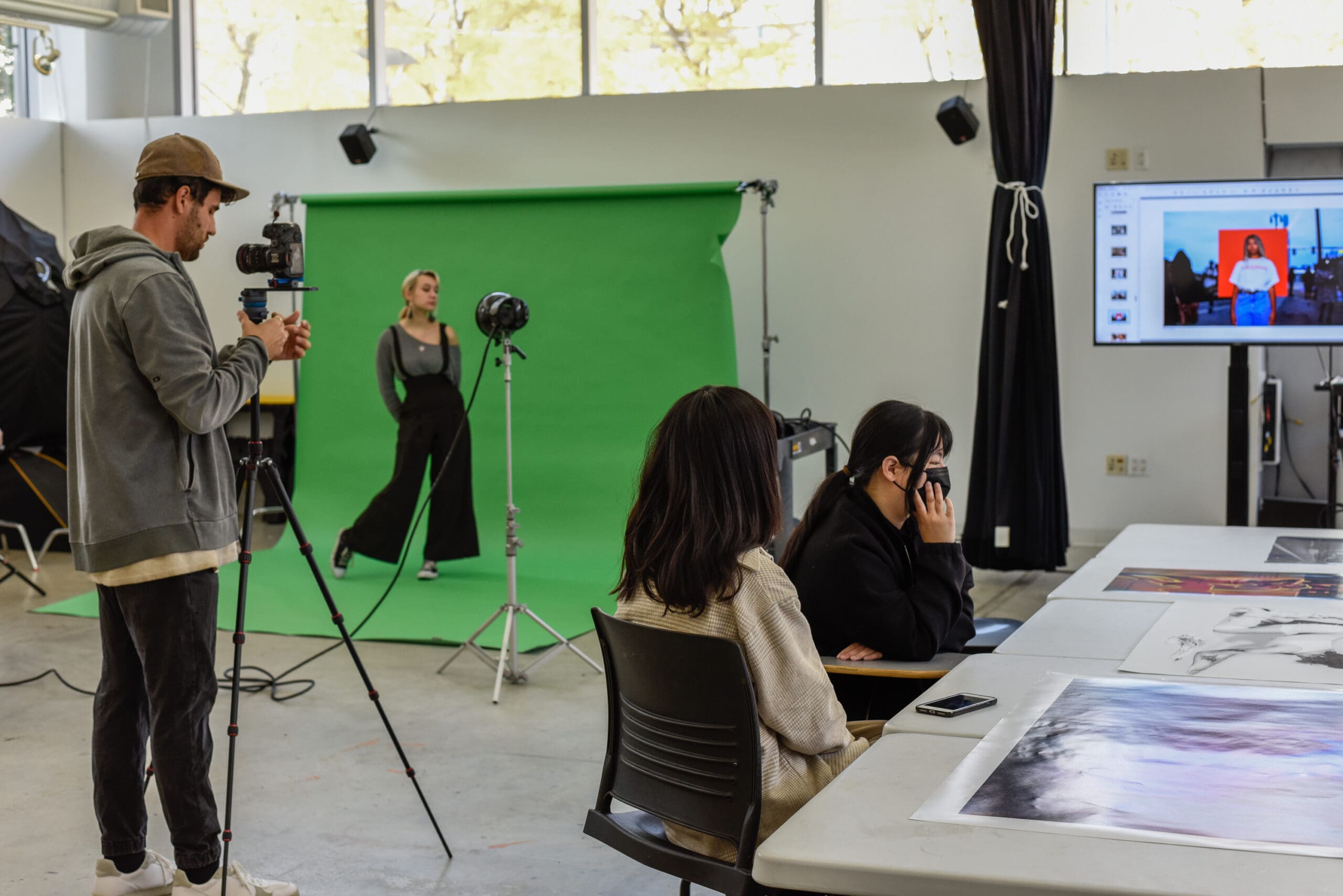 photography students in the photography studio