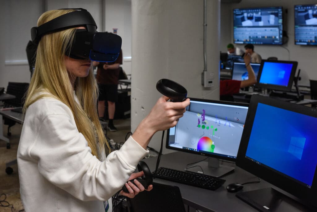 Students experimenting with the VR lab