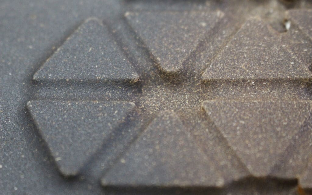 Example of the thermo-plastic mold being shaped to an object
